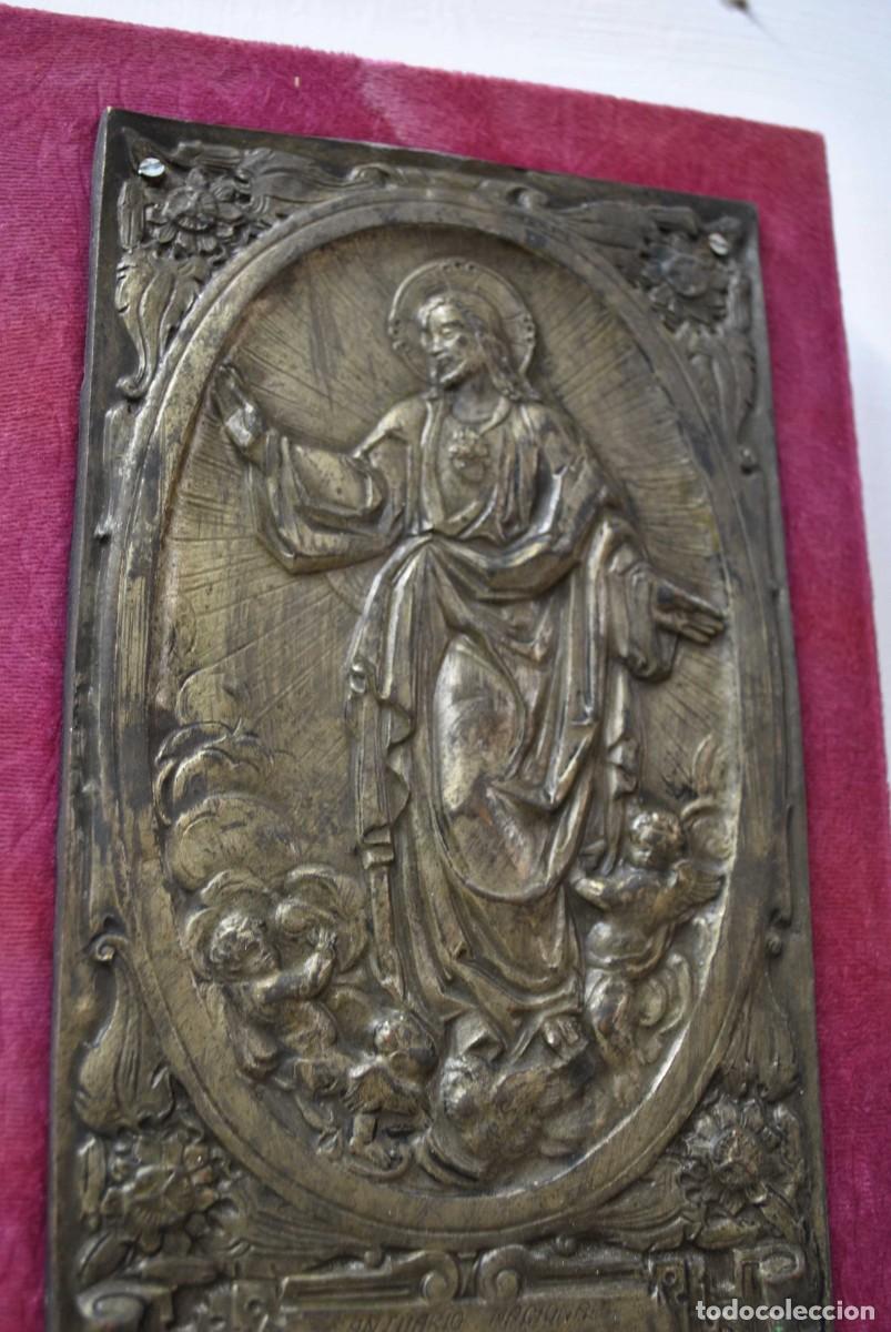Antig&uuml;edades: CUADRO RELIGIOSO DE LAT&Oacute;N CORAZ&Oacute;N DE JES&Uacute;S - Foto 2