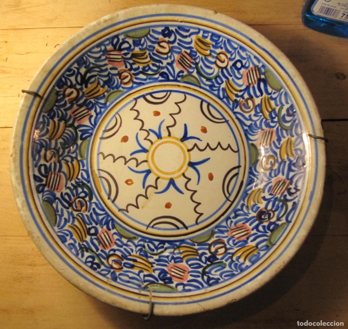 Antig&uuml;edades: ANTIGUO LEBRILLO DE MANISES - 35 CM - Foto 1