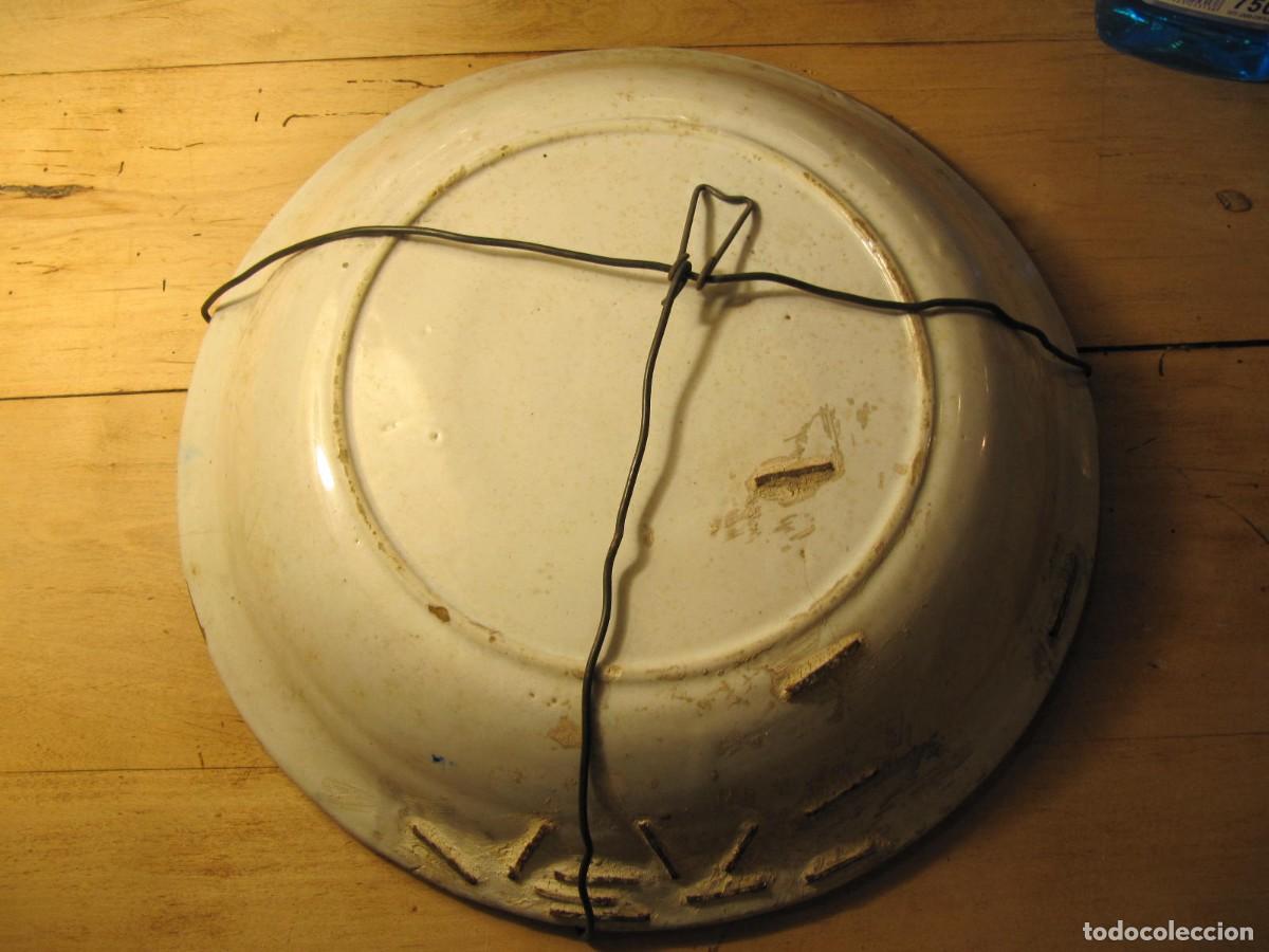 Antig&uuml;edades: ANTIGUO LEBRILLO DE MANISES - 35 CM - Foto 3