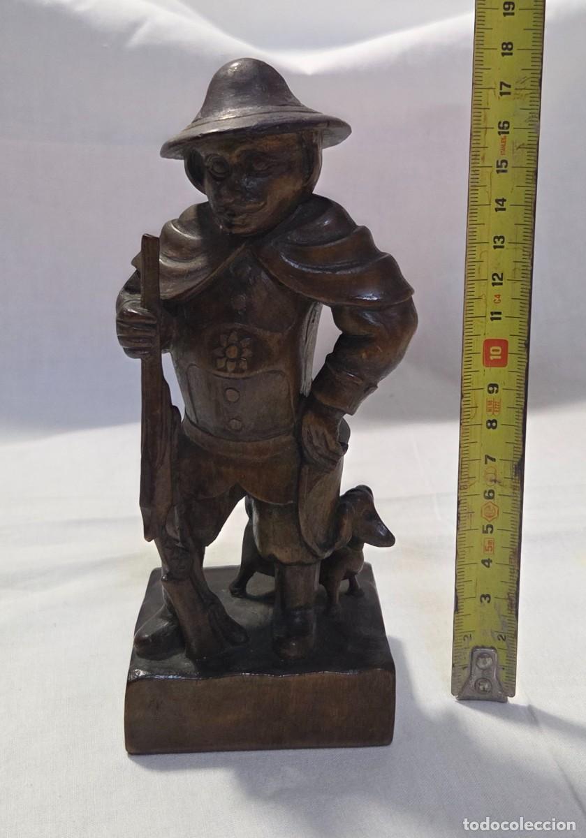 Antig&uuml;edades: Talla de Madera, Cazador con Perro - Foto 5