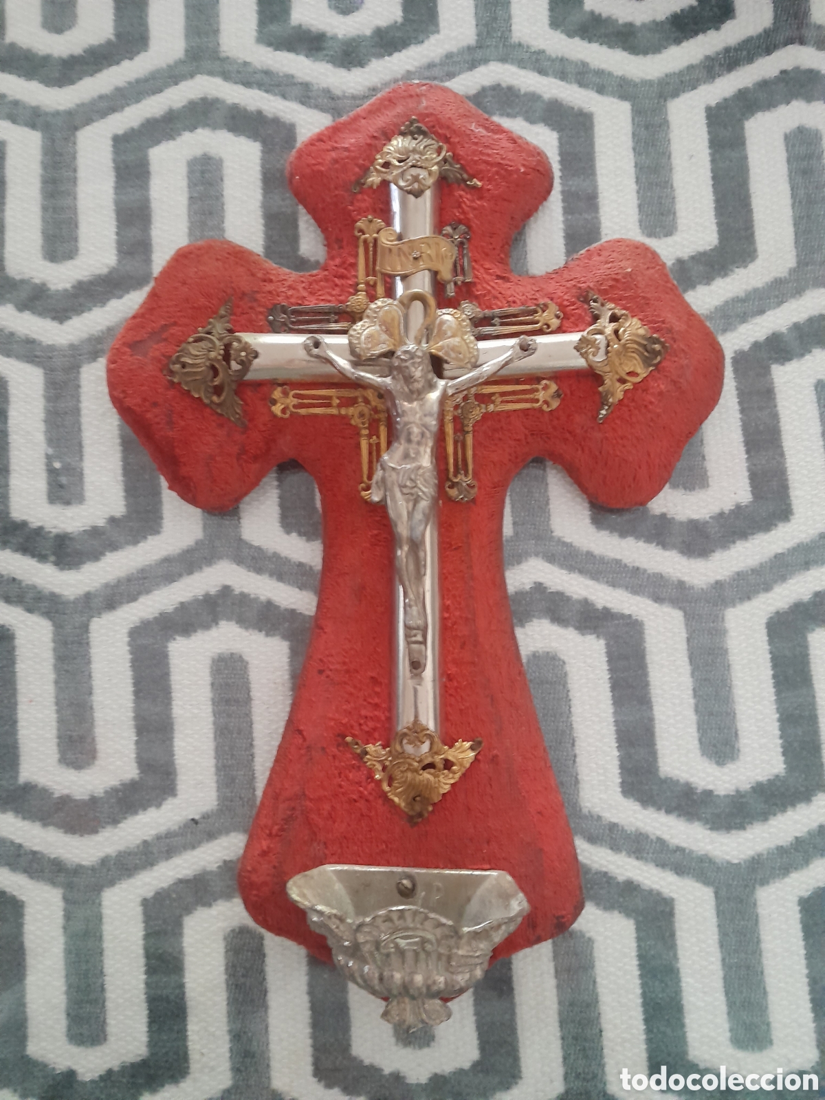 Antig&uuml;edades: Cruz de madera forrada de 18 x 27 - Foto 1