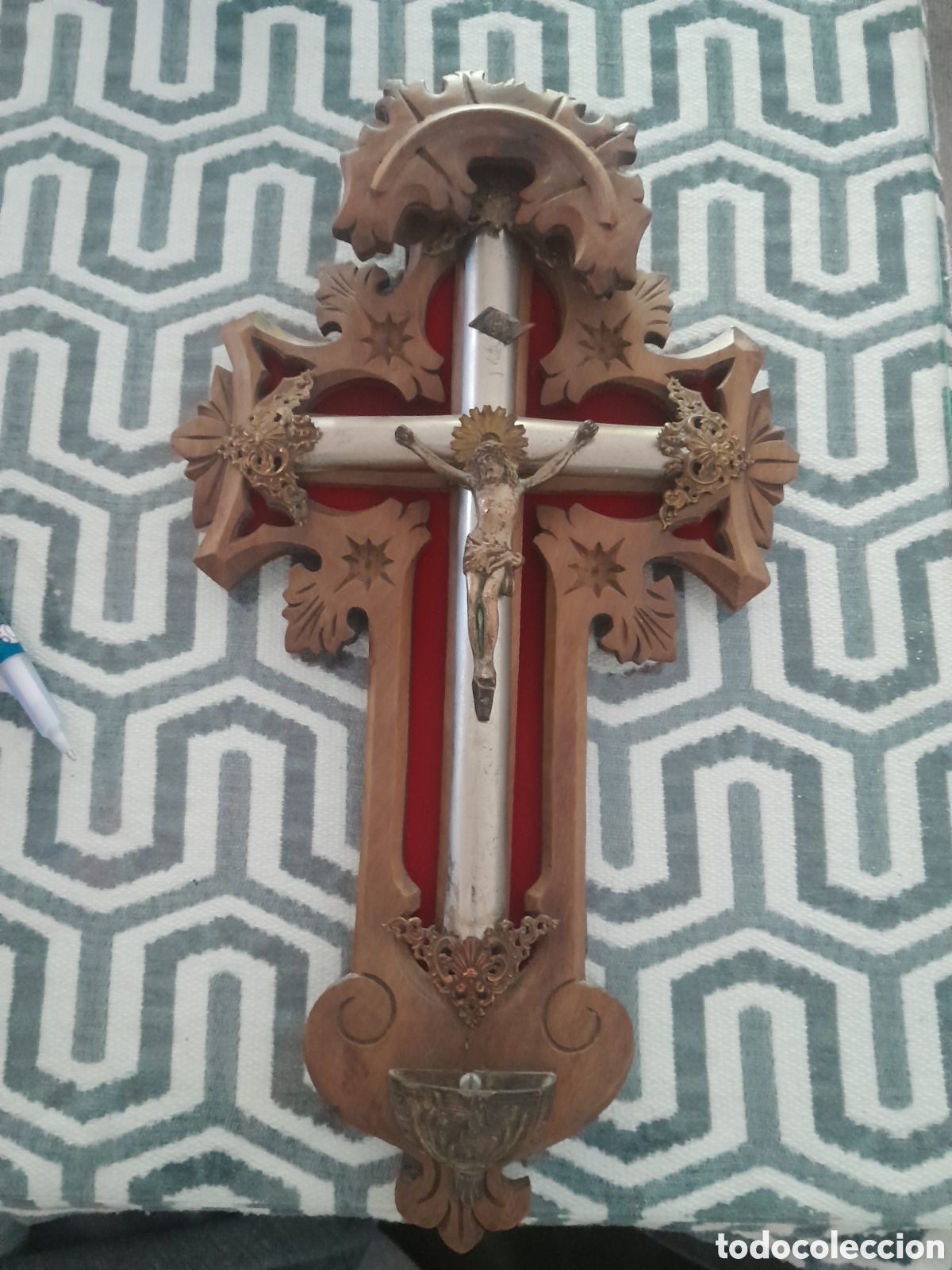 Antig&uuml;edades: Cruz de madera de 24 x 42 - Foto 1