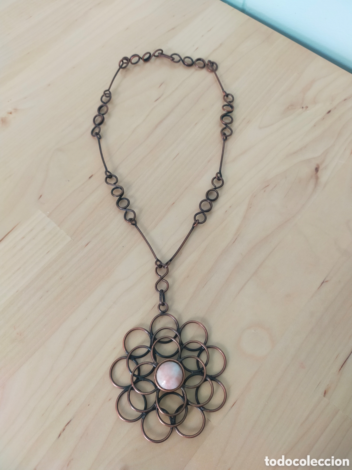 Antig&uuml;edades: Collar artesanal flor rosa - Foto 2