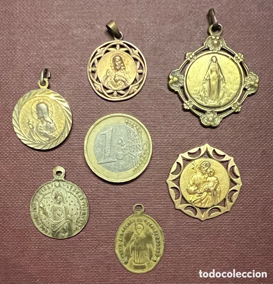Antig&uuml;edades: Lote de medallas Religiosas - Foto 1