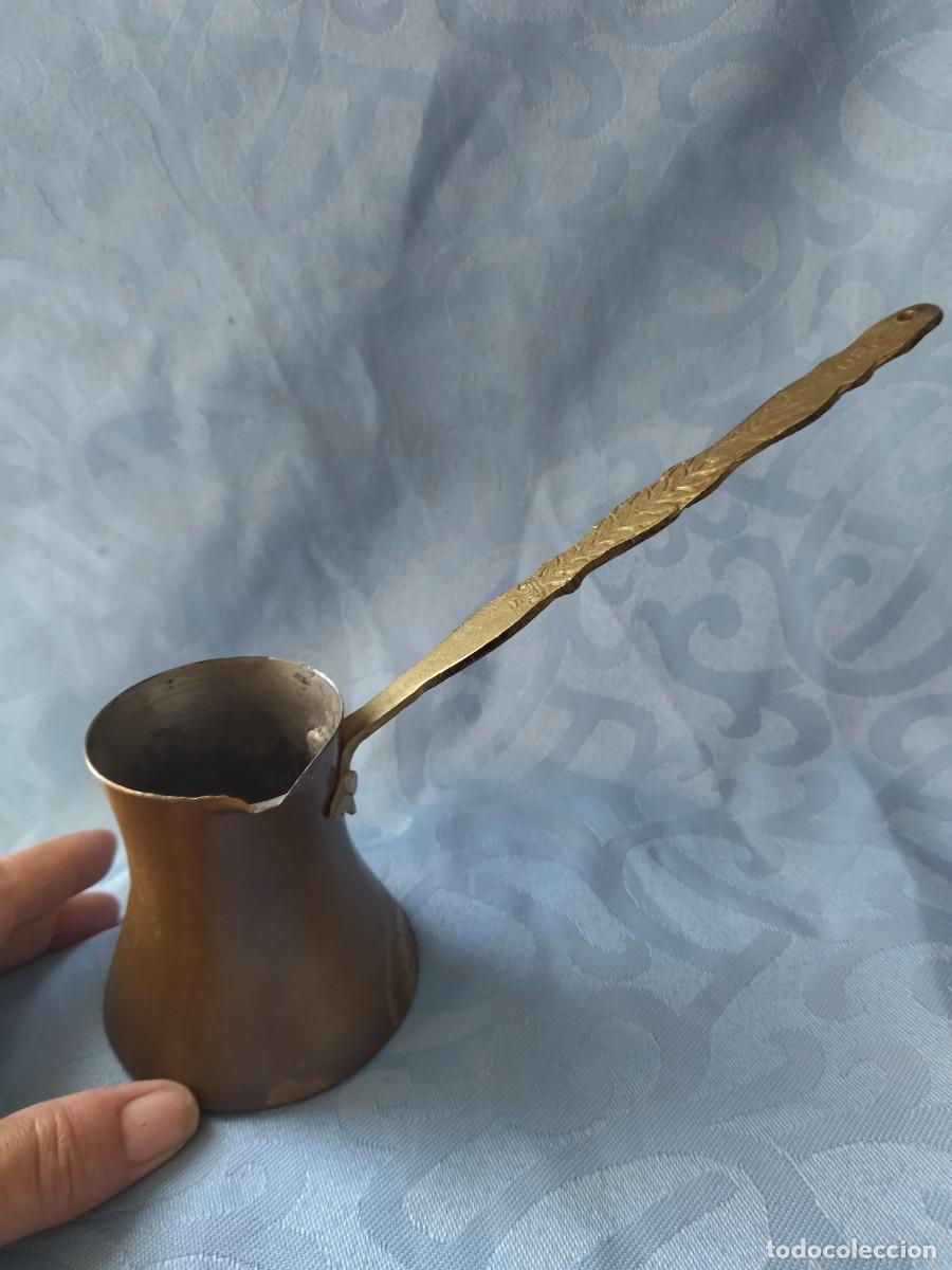 Antig&uuml;edades: Cafetera turca de cobre y bronce - Foto 2