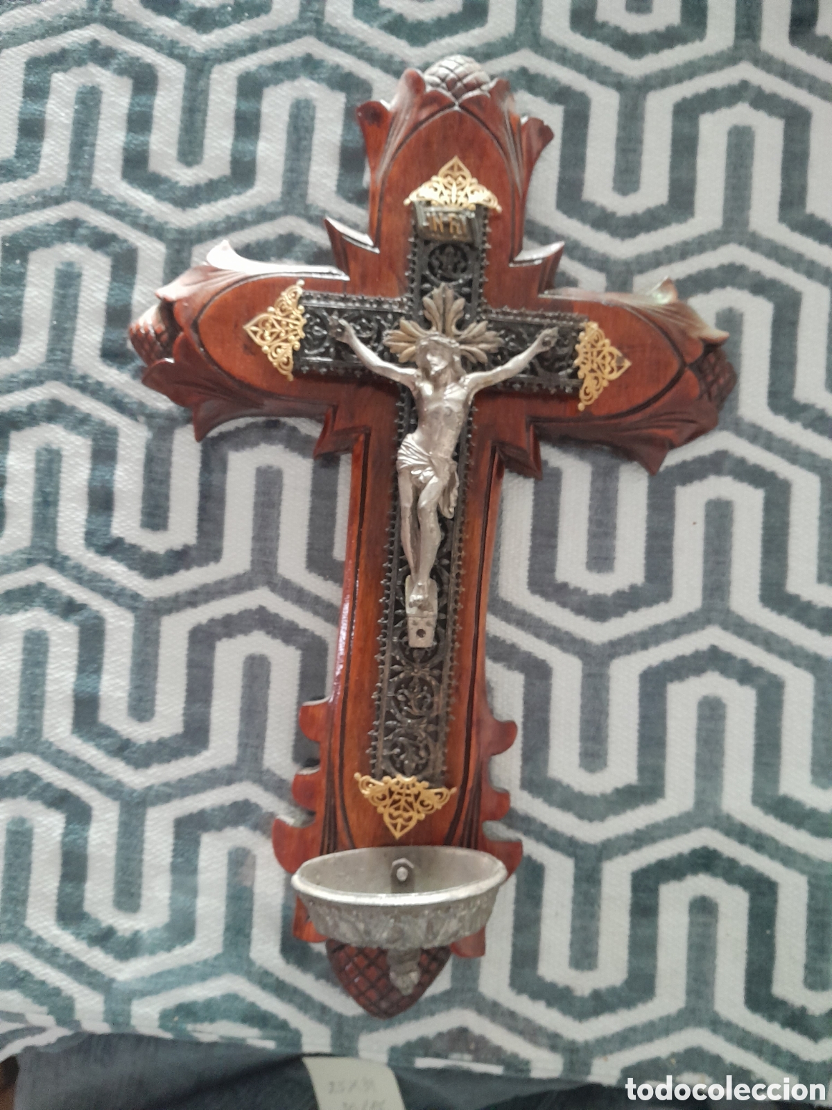 Antig&uuml;edades: Cruz de madera de 25 x 39 - Foto 1