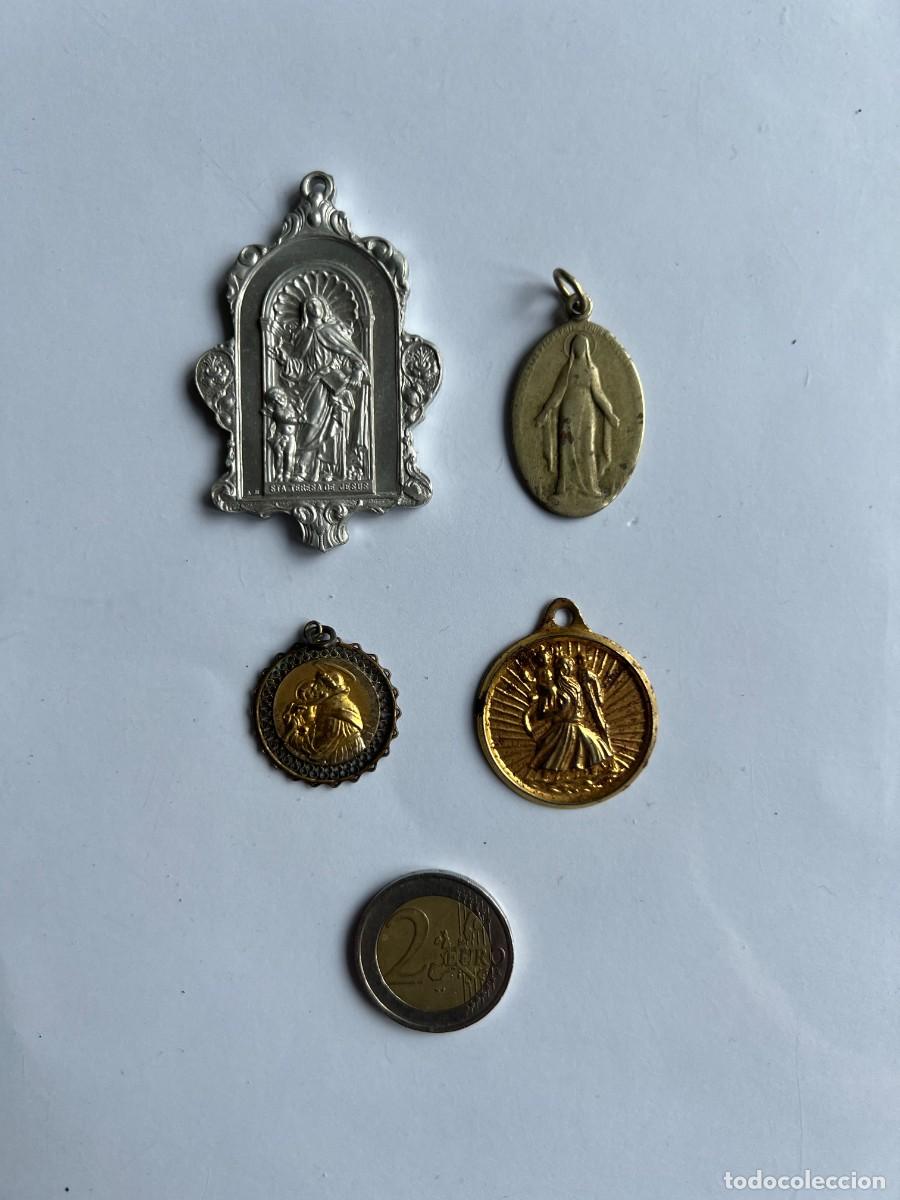 Antig&uuml;edades: Lote de 4 medallas religiosas - Foto 4