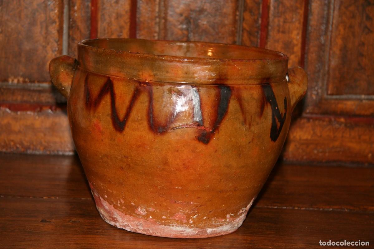 Antig&uuml;edades: OLLA DE JACA CON ASAS LATERALES - Foto 1