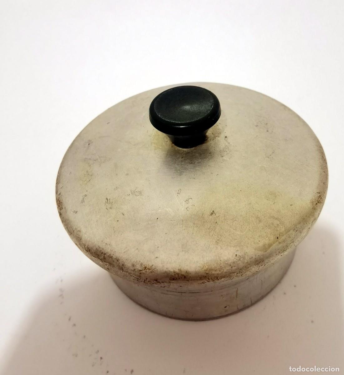 Antig&uuml;edades: Antigua aceitera de 27cm de alto - Foto 6