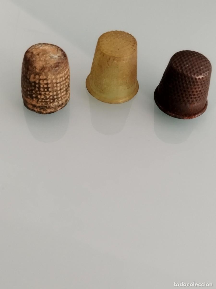 Antig&uuml;edades: Lote de 3 antiguos dedales de coser. - Foto 1