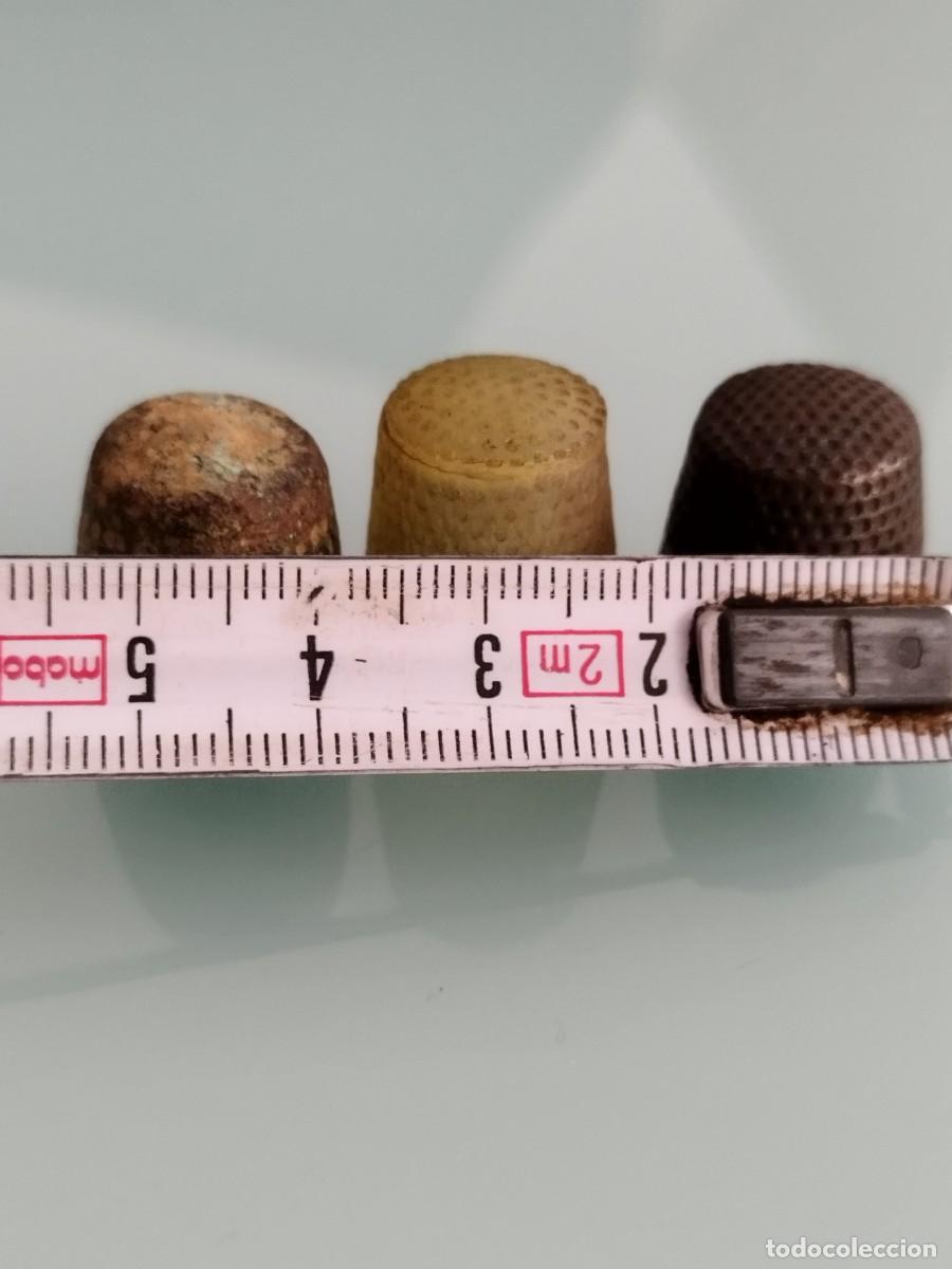 Antig&uuml;edades: Lote de 3 antiguos dedales de coser. - Foto 8