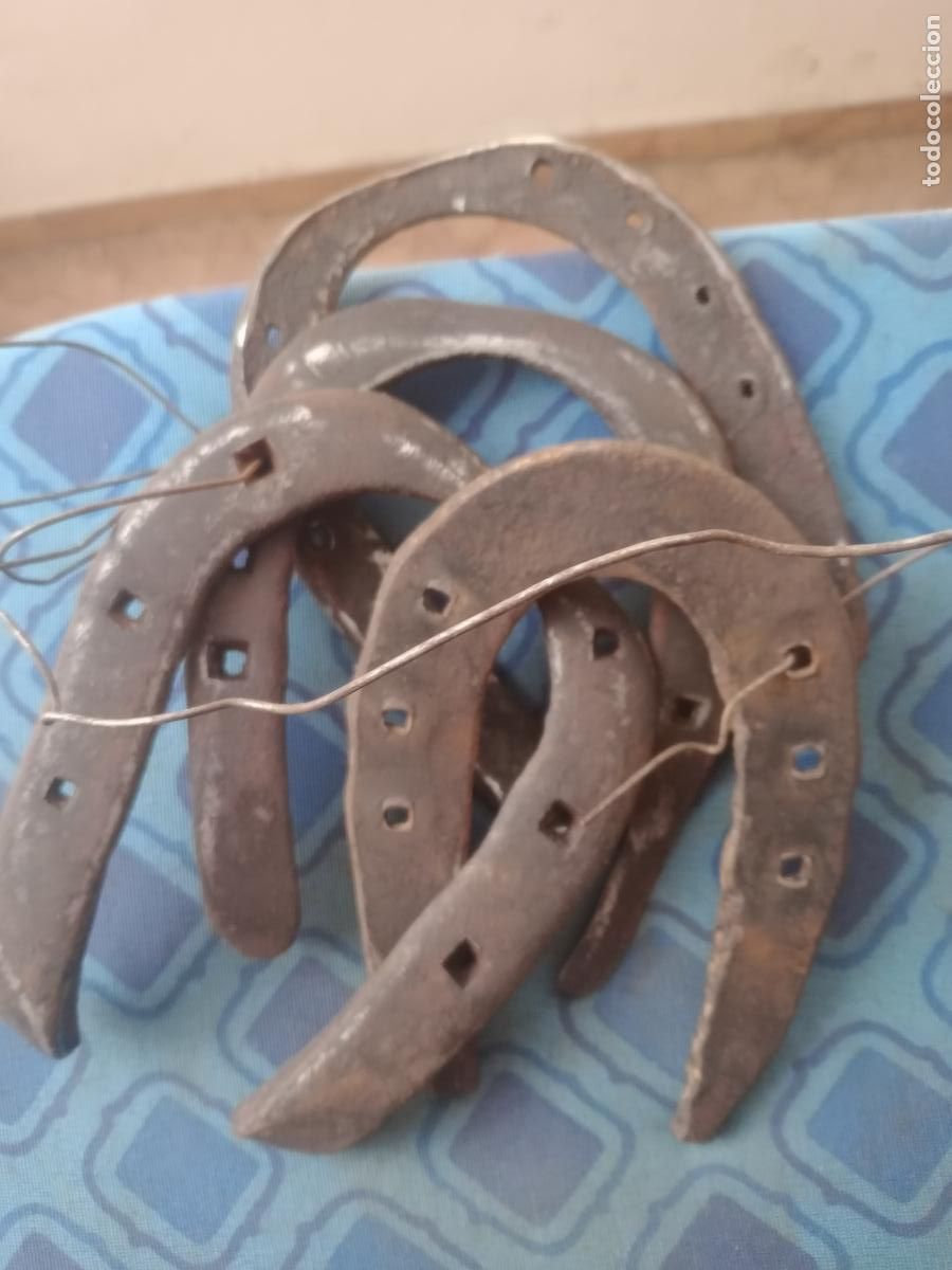 Antig&uuml;edades: 5 herraduras de forja - Foto 1