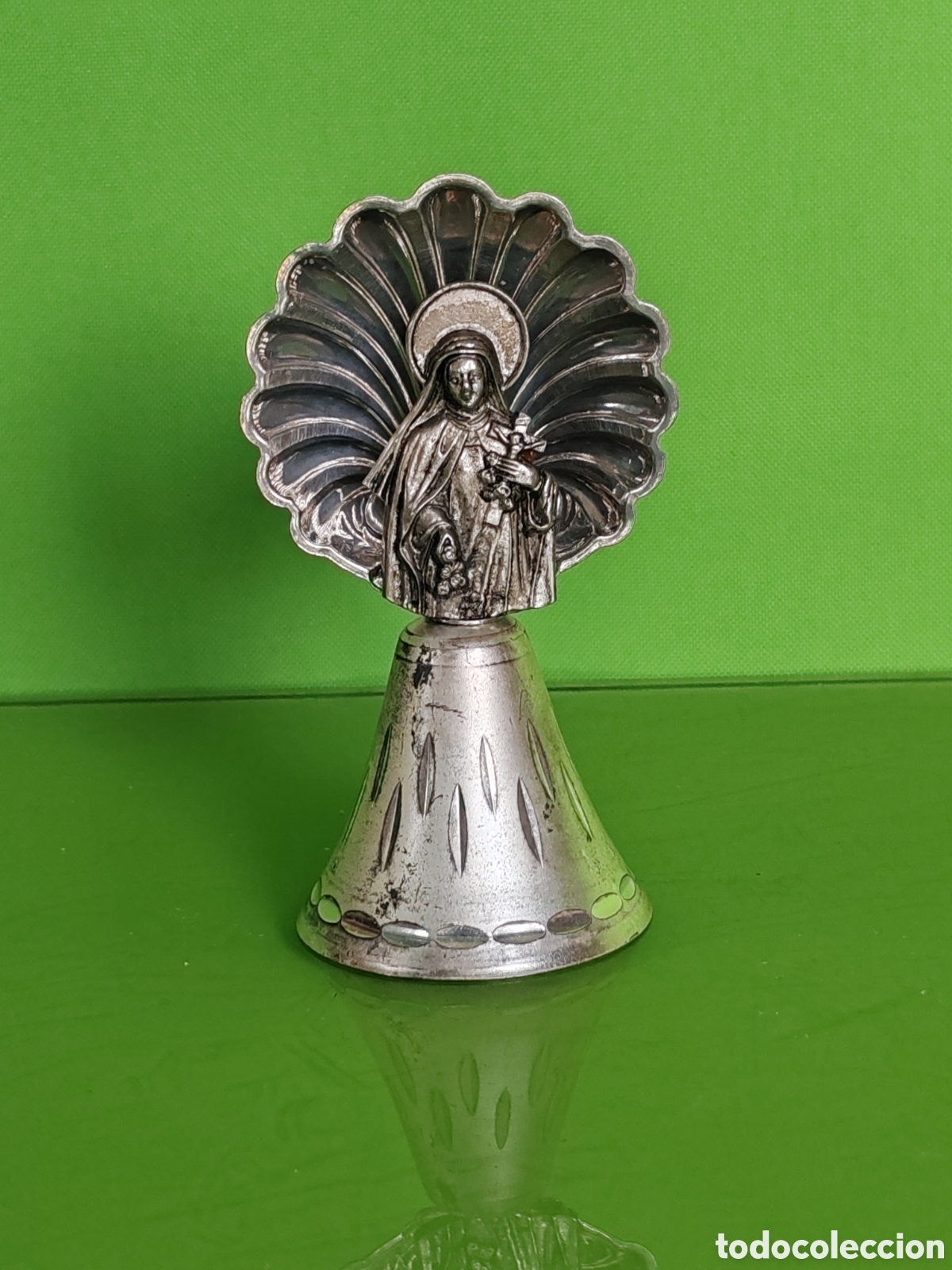 Antig&uuml;edades: Campana concha y virgen - Foto 1