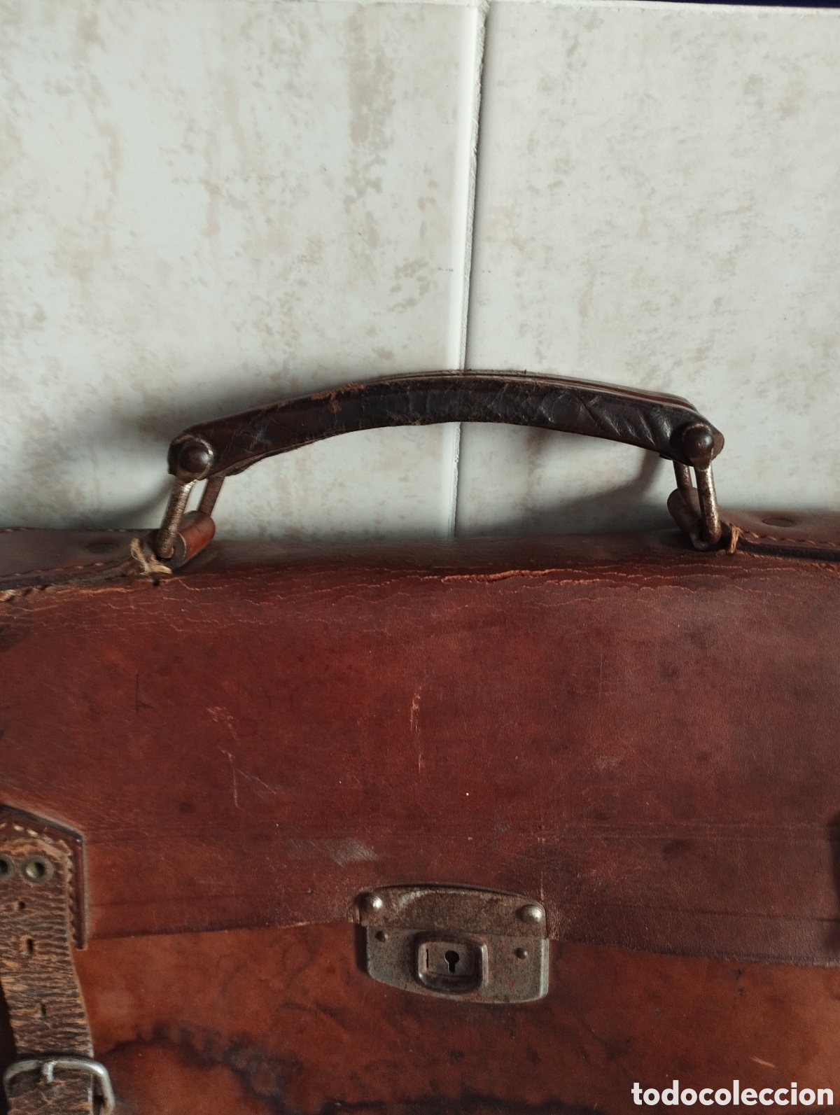 Antig&uuml;edades: ANTIGUA CARTERA CUERO ESCOLAR - Foto 3