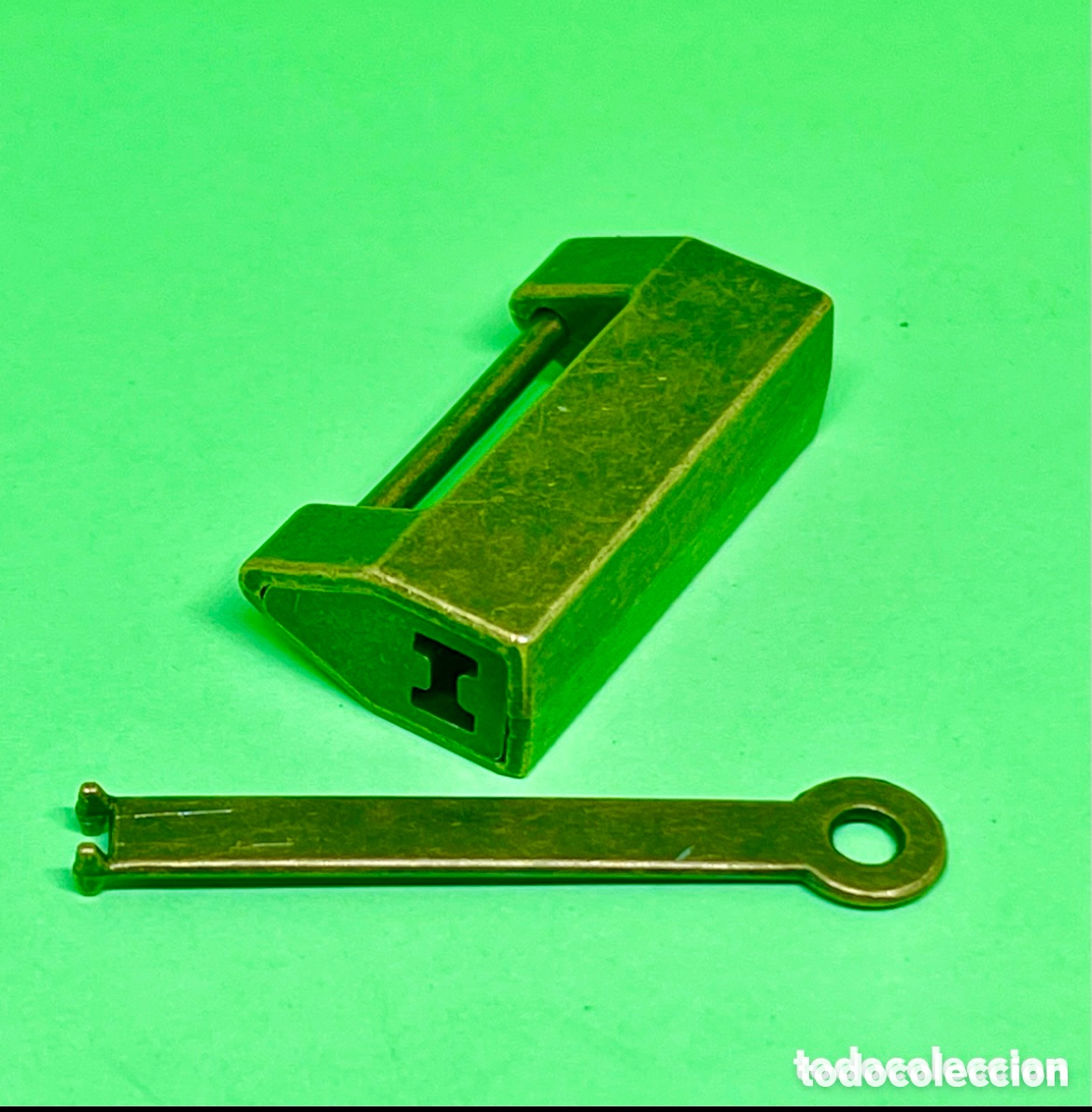 Antig&uuml;edades: CANDADO CHINO CON LLAVE - Foto 2