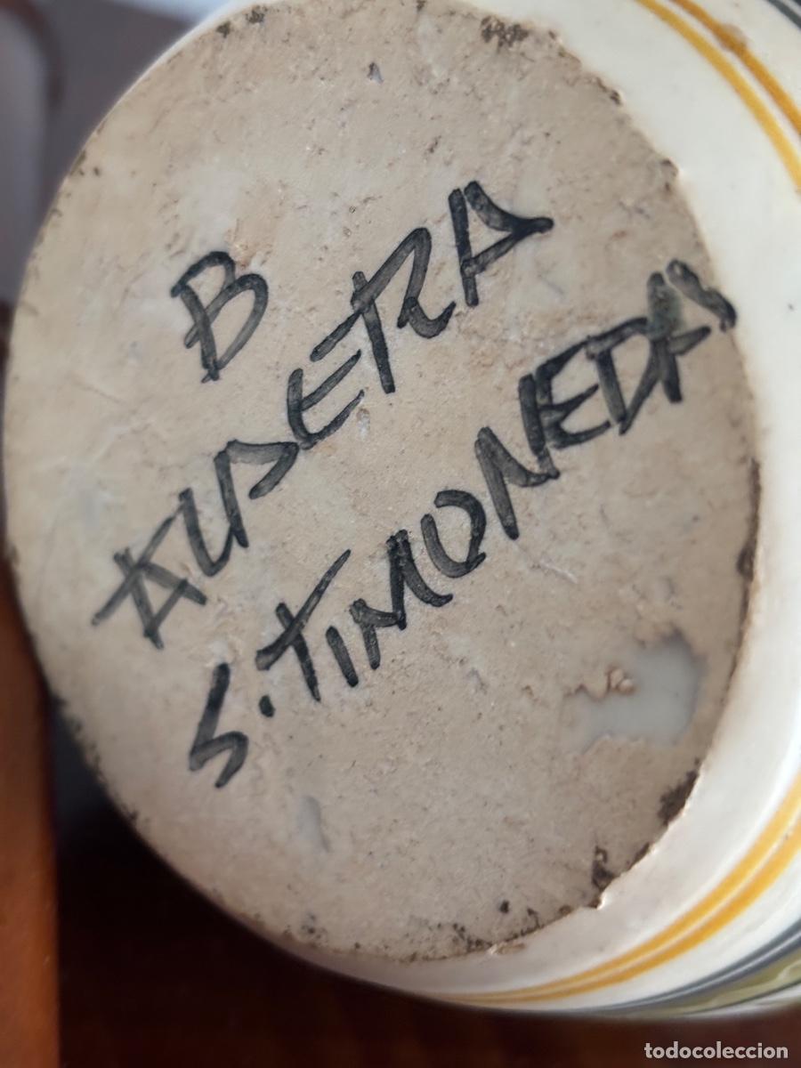Antig&uuml;edades: Jarra de cer&aacute;mica de Talavera - Foto 3