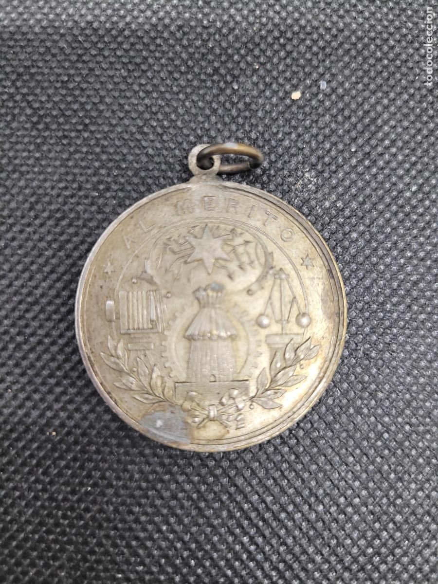 Antig&uuml;edades: MEDALLA CON PIRAMIDE NO CLASIFICADA - Foto 2