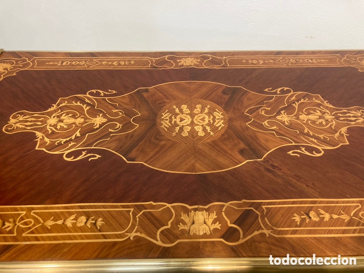 Antig&uuml;edades: Mesa antigua marqueter&iacute;a y bronces - Foto 10