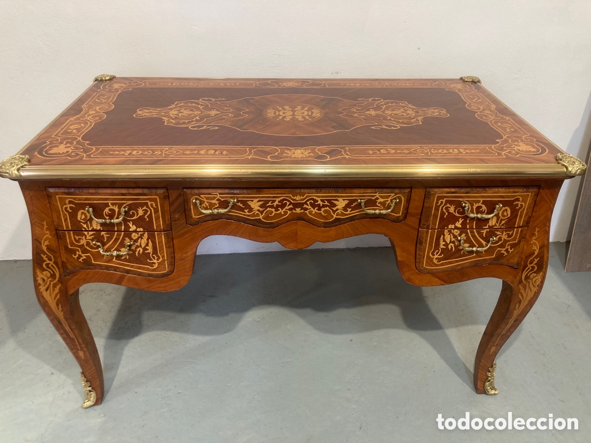 Antig&uuml;edades: Mesa antigua marqueter&iacute;a y bronces - Foto 1