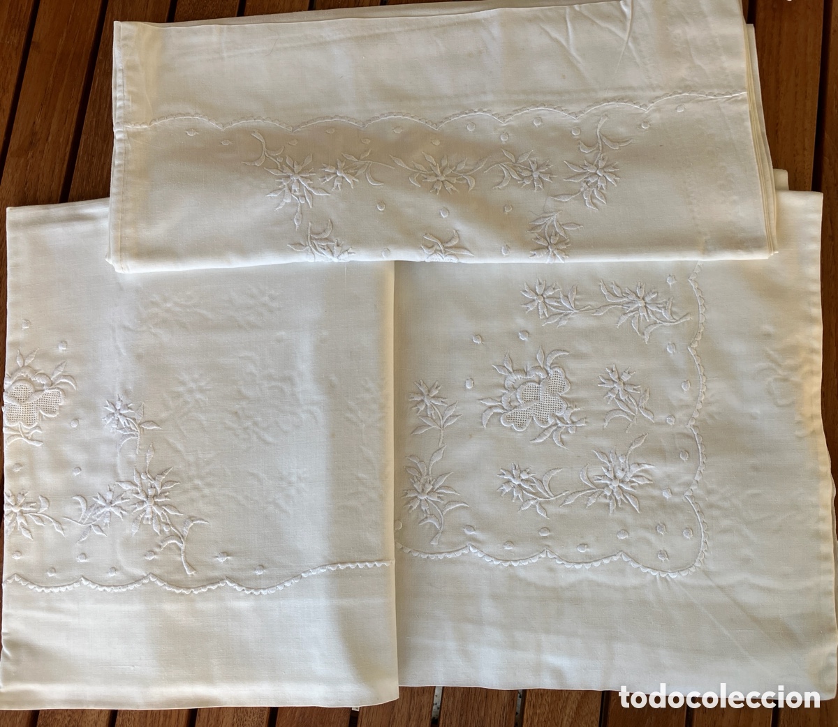 Antig&uuml;edades: S&aacute;banas de algod&oacute;n bordada con flor calada Terlenka - Foto 3