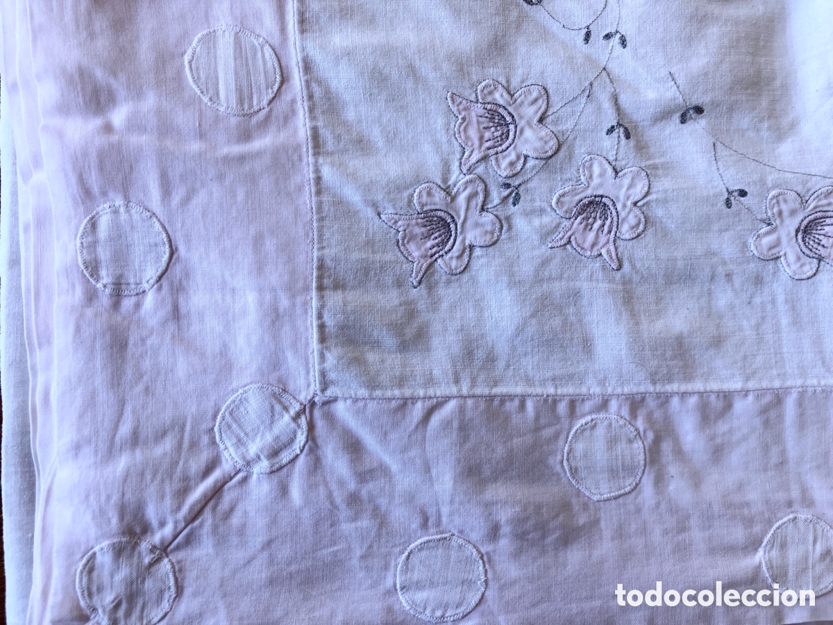 Antig&uuml;edades: S&aacute;bana y funda con cenefa de flores patchword - Foto 5
