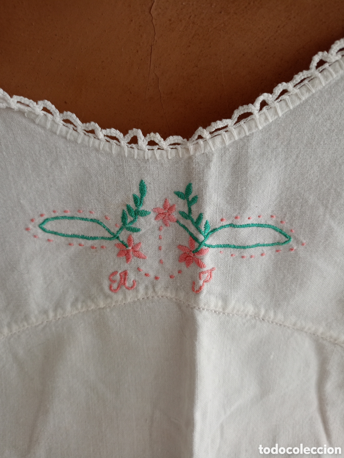 Antig&uuml;edades: Camisa interior mujer a&ntilde;os 30 - Foto 1