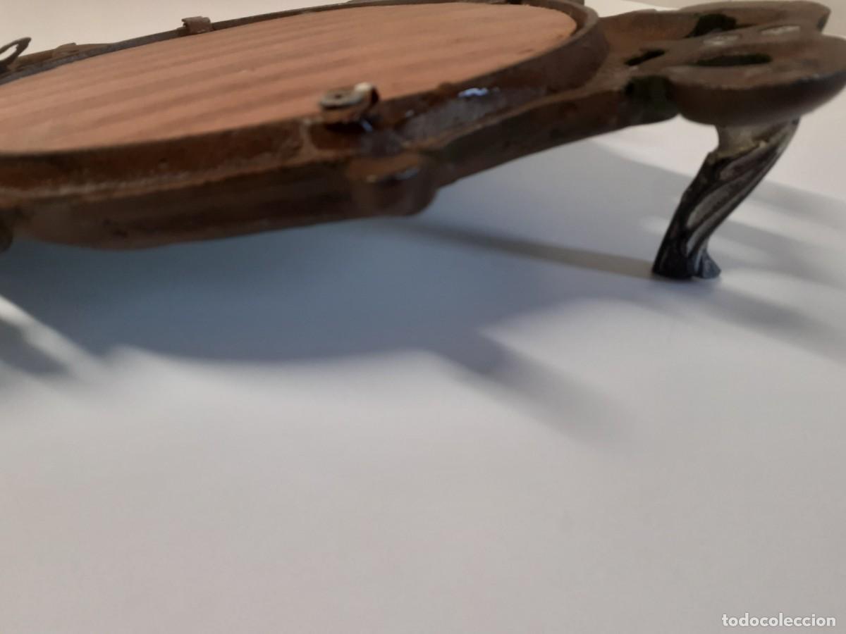 Antig&uuml;edades: Espejo antiguo con colgador - Foto 7
