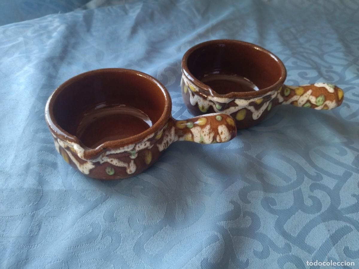 Antig&uuml;edades: Lote de 2 cazuelitas de gres con mango, Gres pot Digoin France - Foto 2