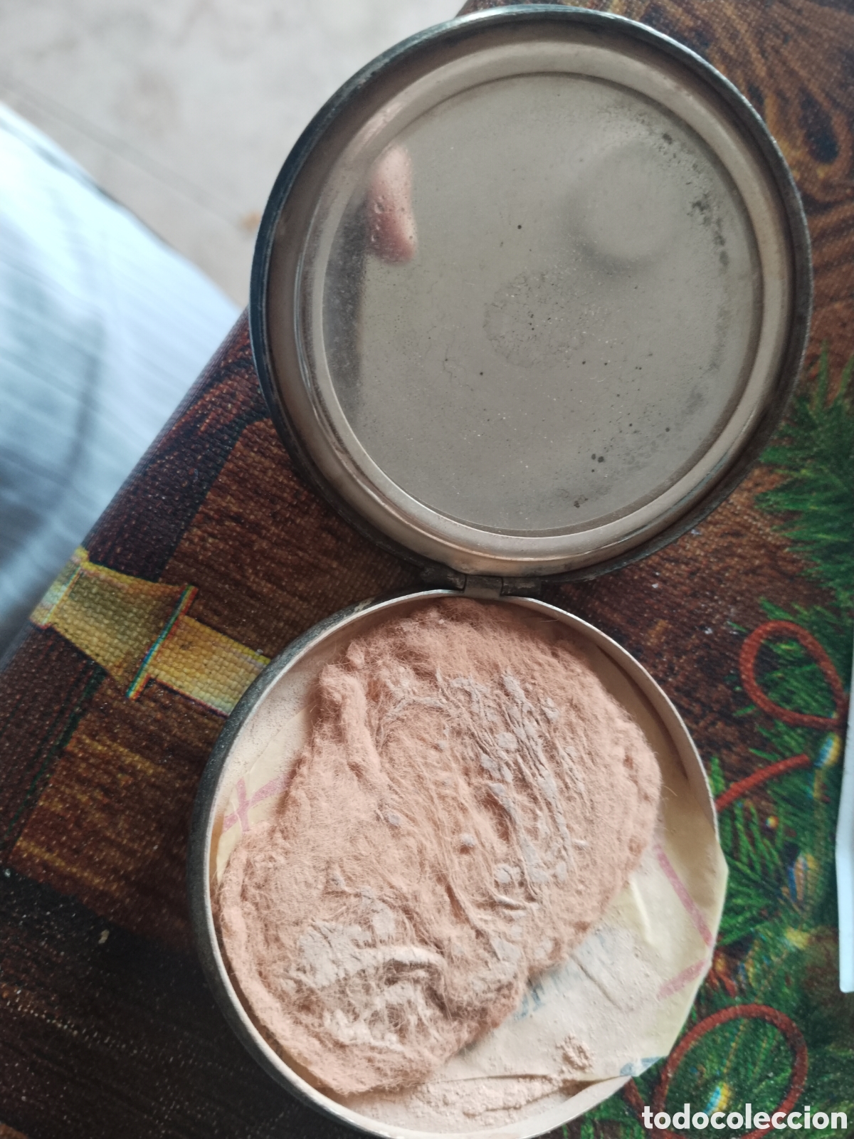 Antig&uuml;edades: Polvera antigua de alpaca con espejo en el interior - Foto 2