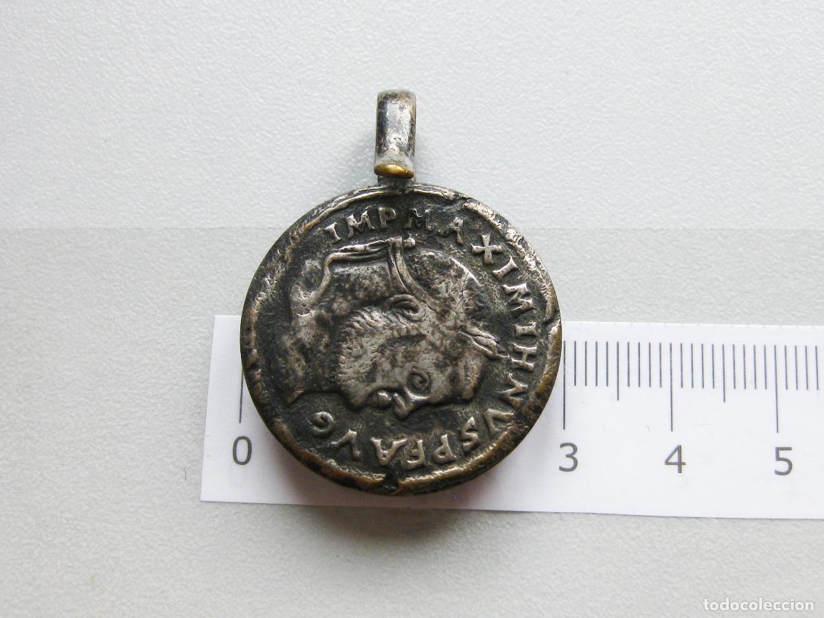 Antig&uuml;edades: ANTIGUO BROCHE DE CAPA CON FORMA DE MONEDAS ROMANAS - Foto 5