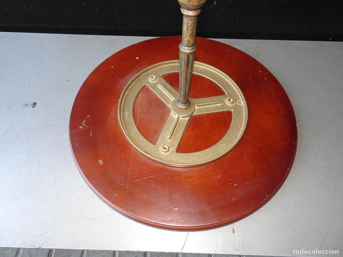 Antig&uuml;edades: Mesa auxiliar en bronce y madera - Foto 7