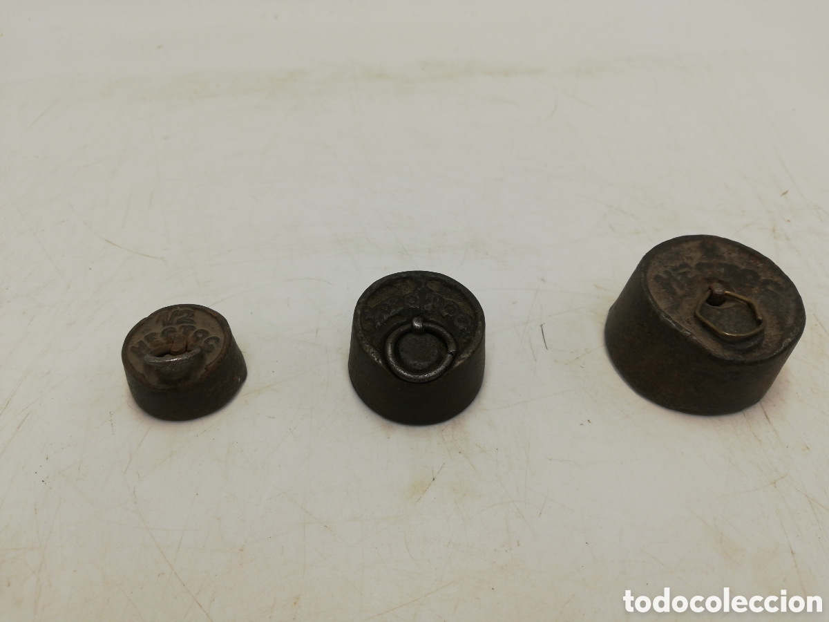Antig&uuml;edades: Lote de 3 pesas de hierro. - Foto 1