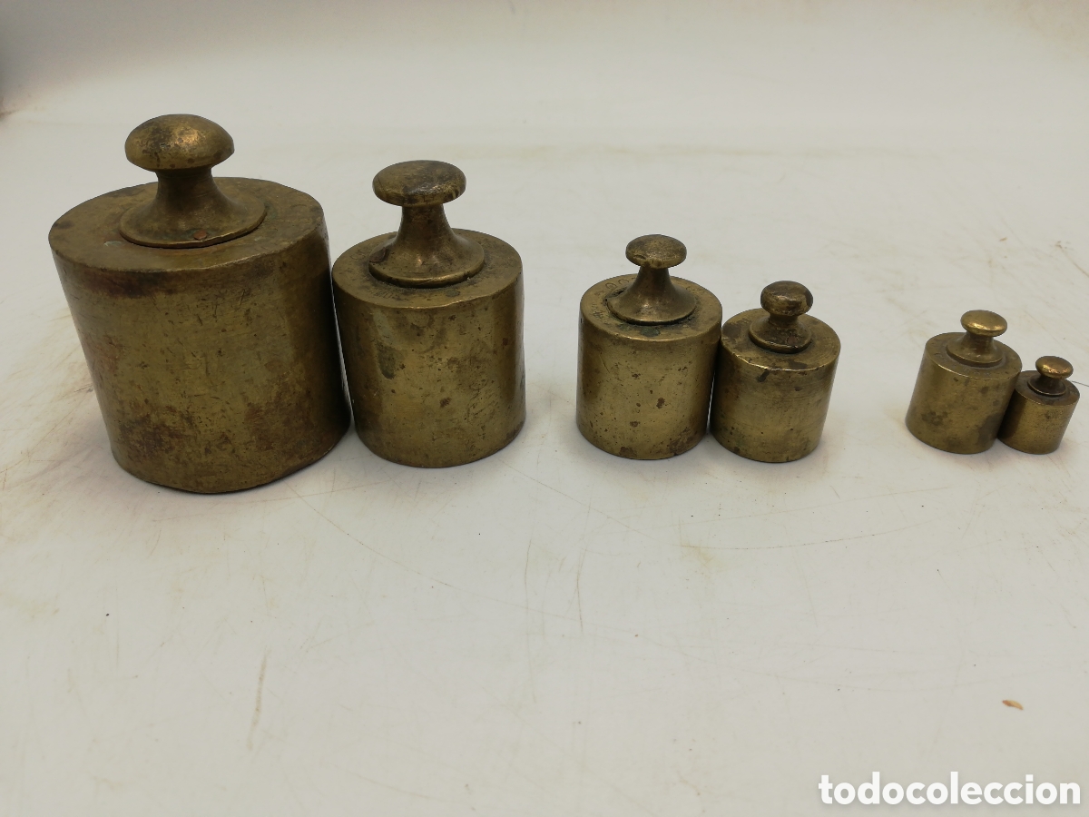 Oggetti Antichi: Lote de 6 pesas de bronce de 20 gramos a 1 kg.
