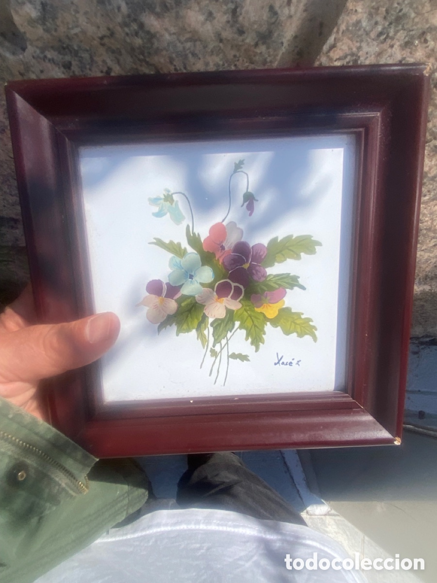 Antig&uuml;edades: Azulejo enmarcado pintado con firma - Foto 5