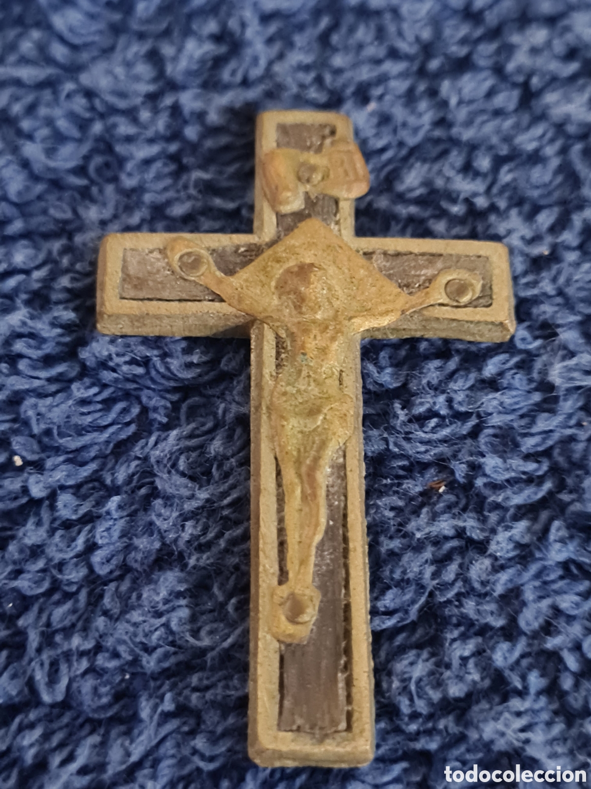 Antig&uuml;edades: 3 cruces demetal y nacar antiguas - Foto 2