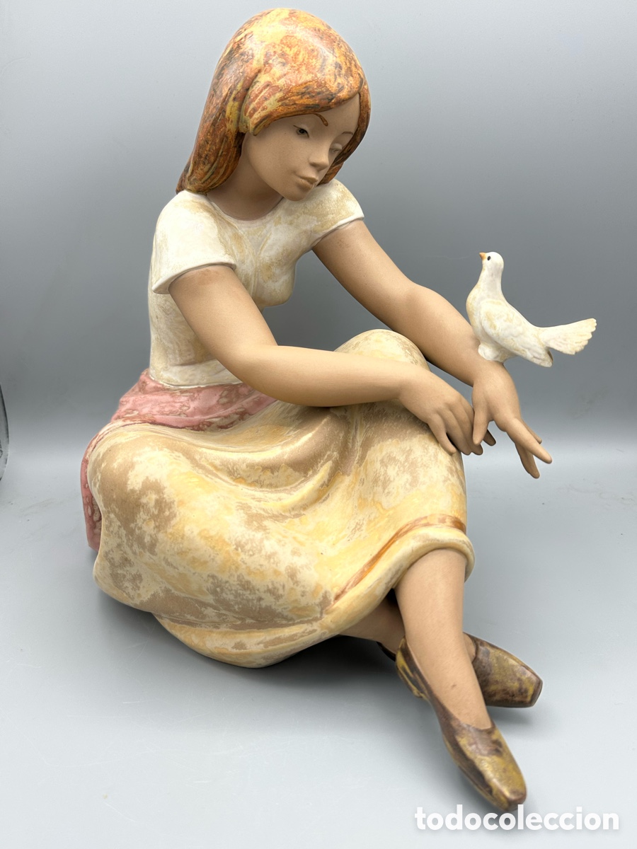 Antig&uuml;edades: REF: 01013526 &ldquo;MIRANDO LA PALOMA&rdquo; LLADR&Oacute; - Foto 1