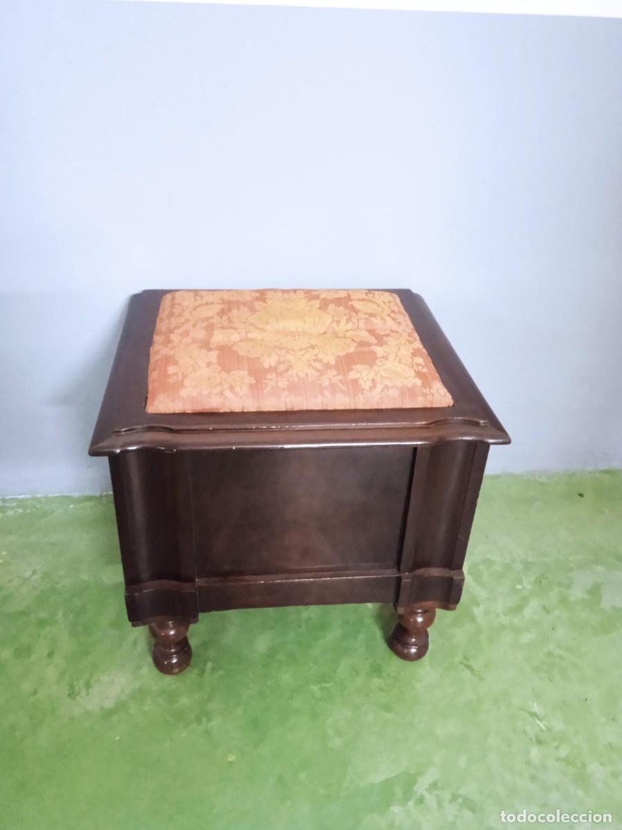 Antig&uuml;edades: Macetero de caoba en buen estado - Foto 2