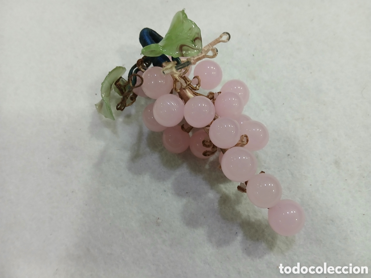 Antig&uuml;edades: Racimo de uvas en piedra. (L126) - Foto 1