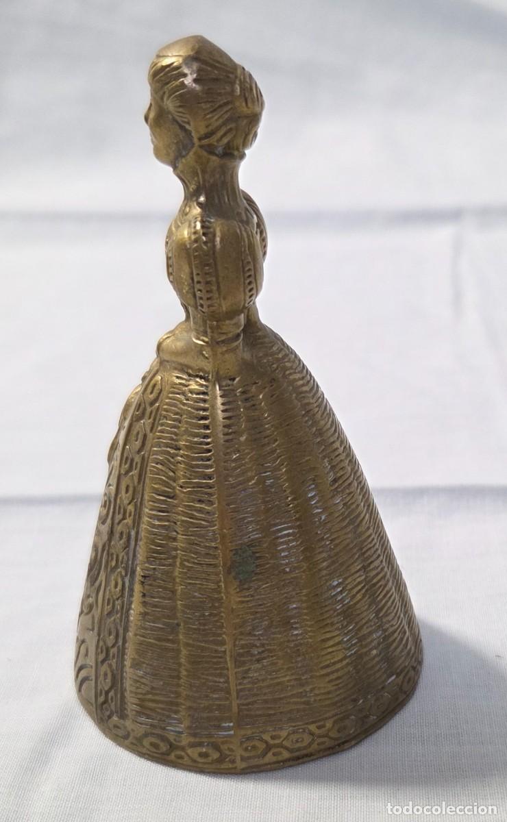 Antig&uuml;edades: Campana en forma de mujer de bronce - Foto 2