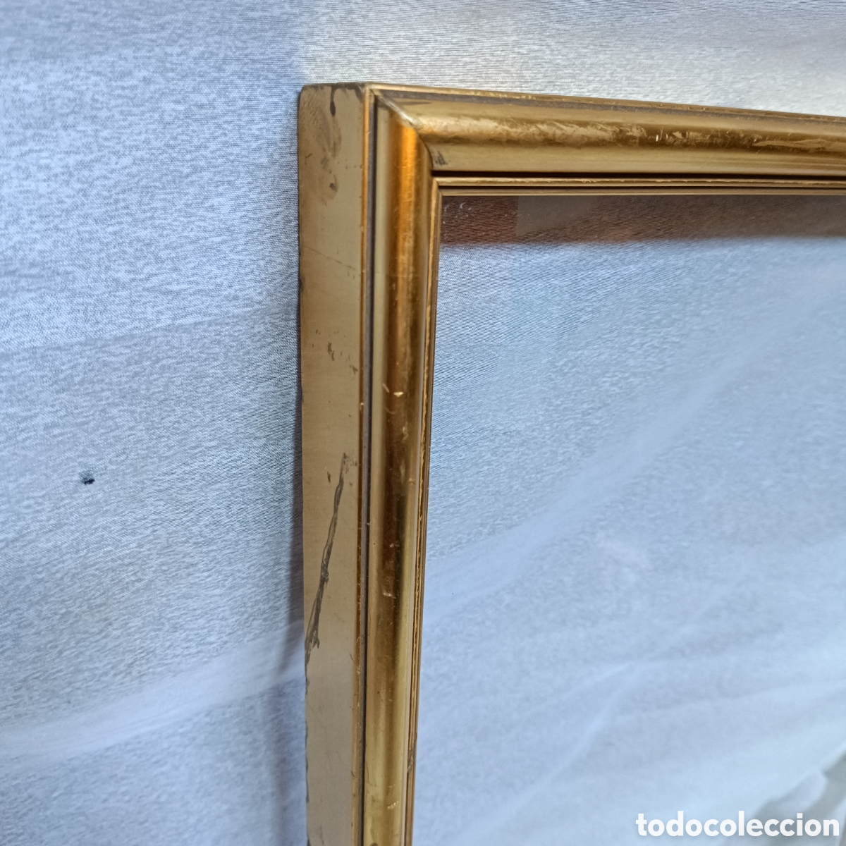 Antig&uuml;edades: Marco vitrina de madera dorado - Foto 5
