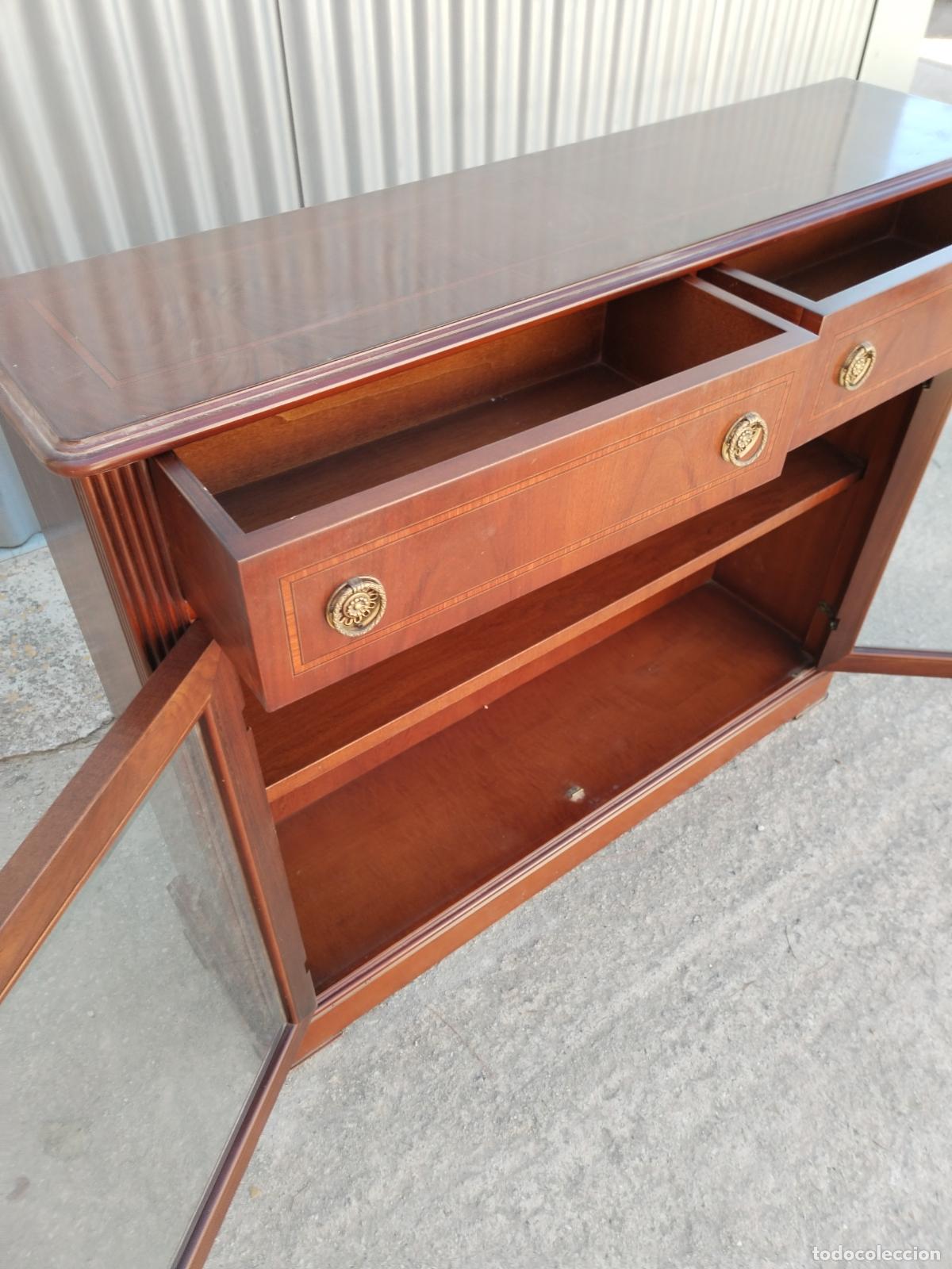 Antig&uuml;edades: mueble recibidor vitrina - Foto 3