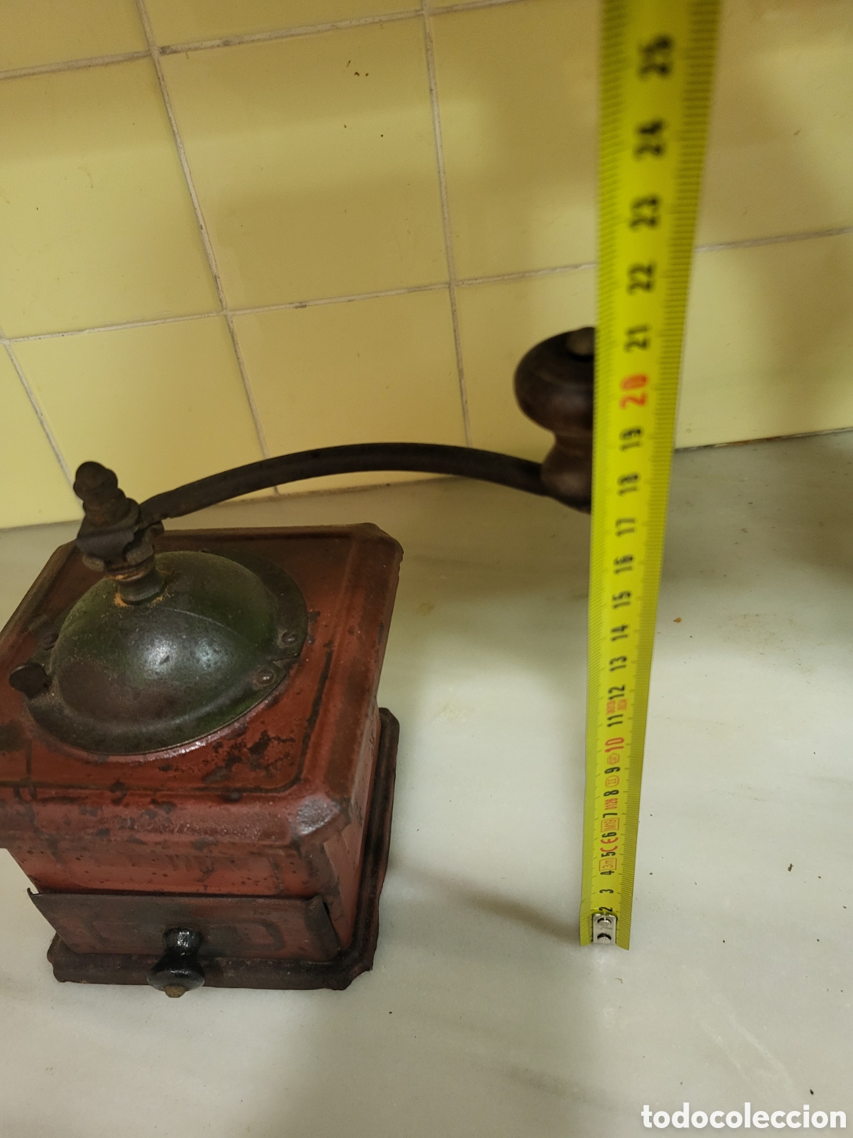 Antig&uuml;edades: Molinillo de caf&eacute; antiguo - Foto 2
