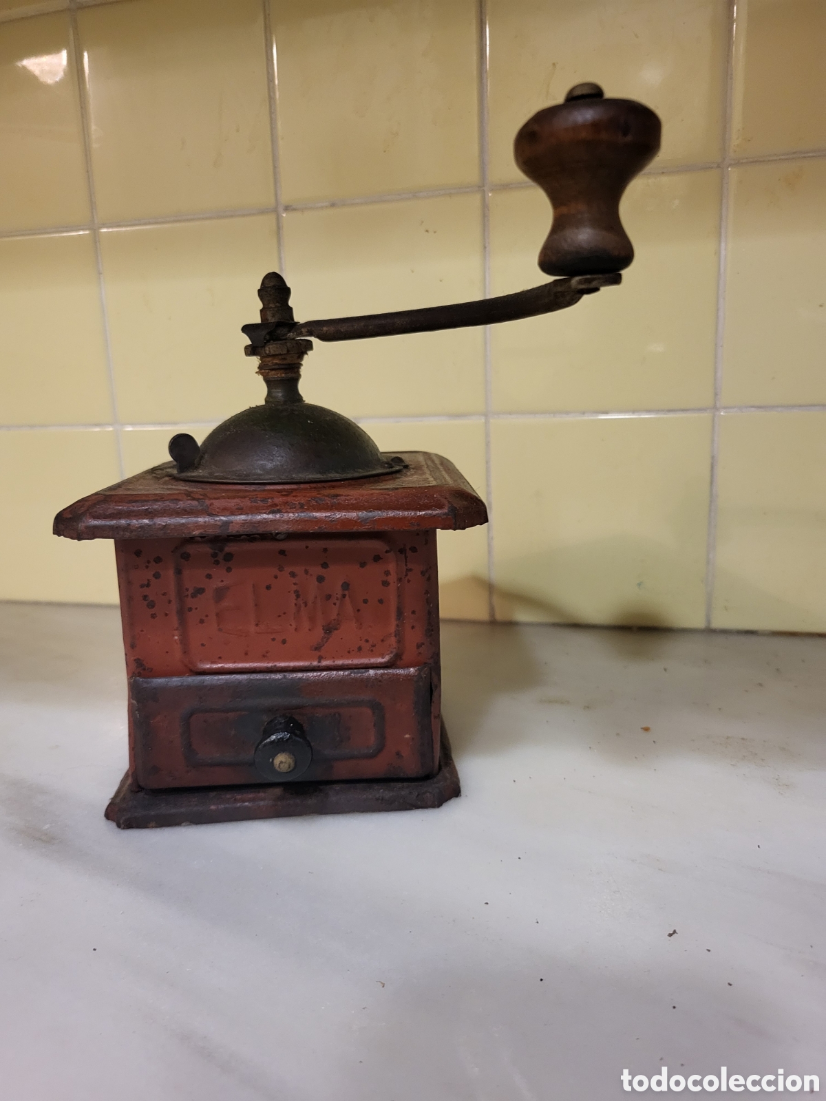 Antig&uuml;edades: Molinillo de caf&eacute; antiguo - Foto 1