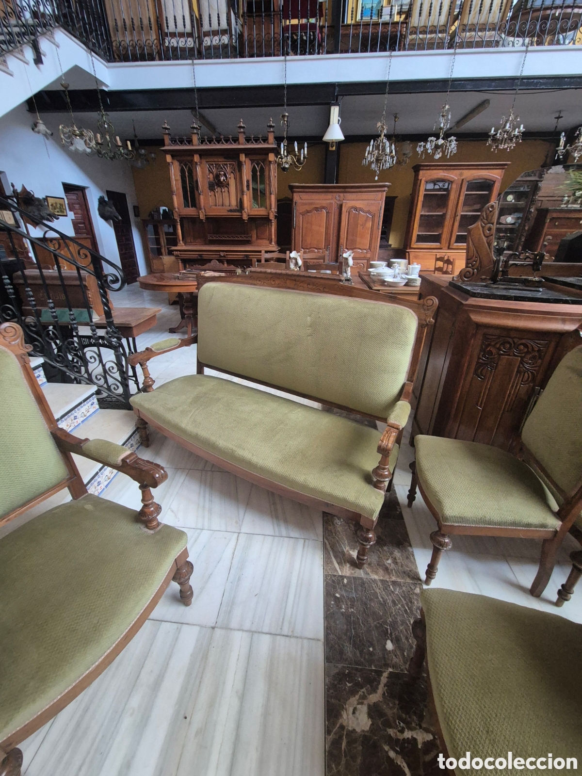 Antig&uuml;edades: Conjunto de sillas y sillones - Foto 2