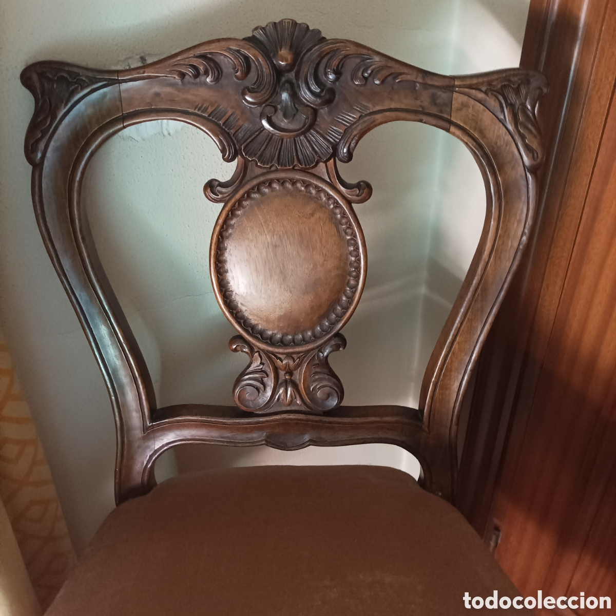 Antig&uuml;edades: 2 sillas caoba tallada Isabelinas - Foto 2