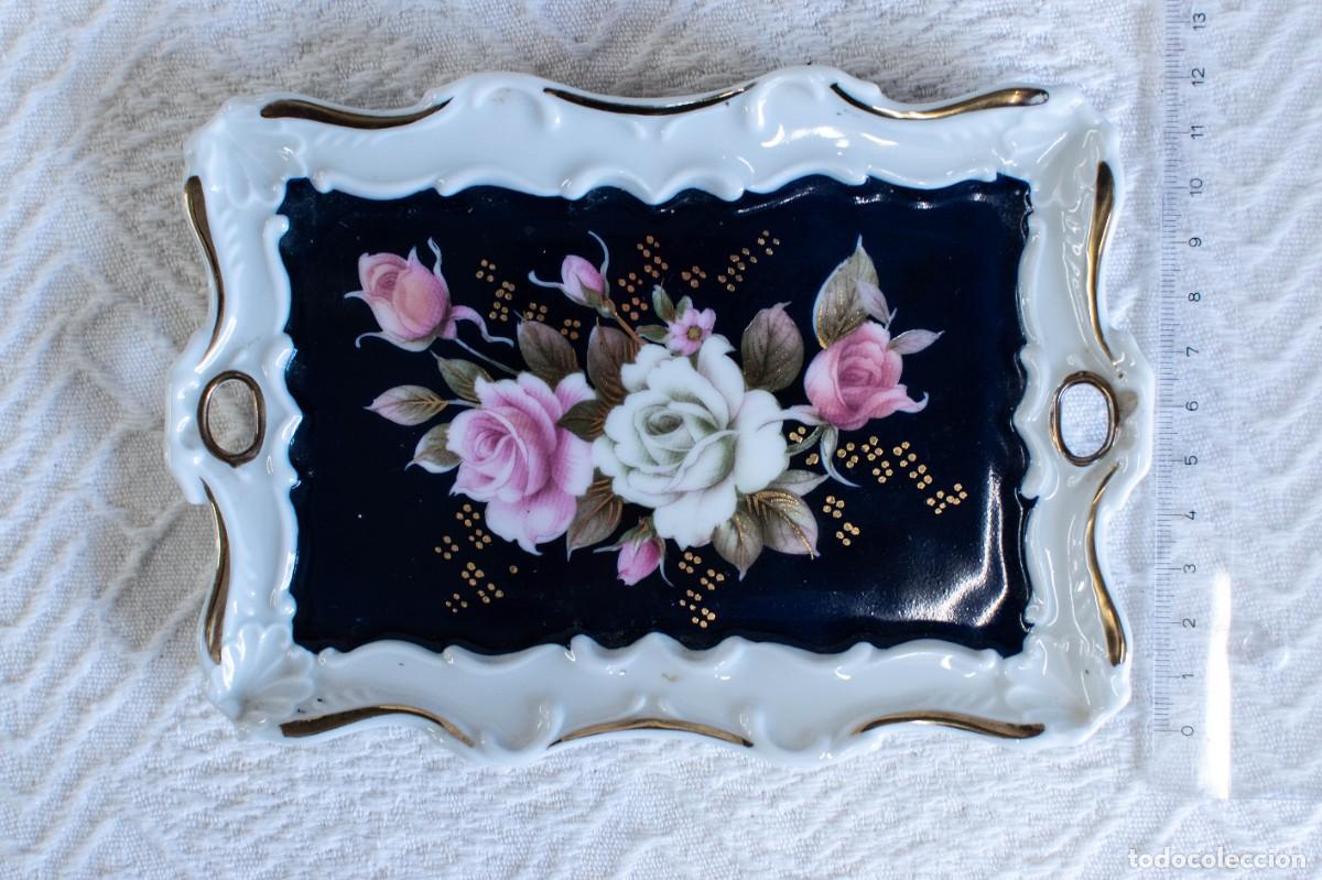 Antig&uuml;edades: Bandeja de porcelana Cape&aacute;ns - Foto 10