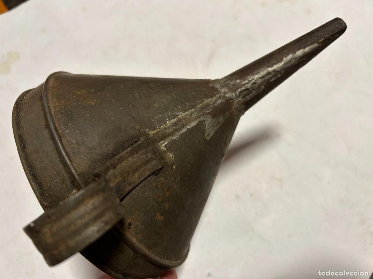 Antig&uuml;edades: Embudo de metal antiguo - Foto 5