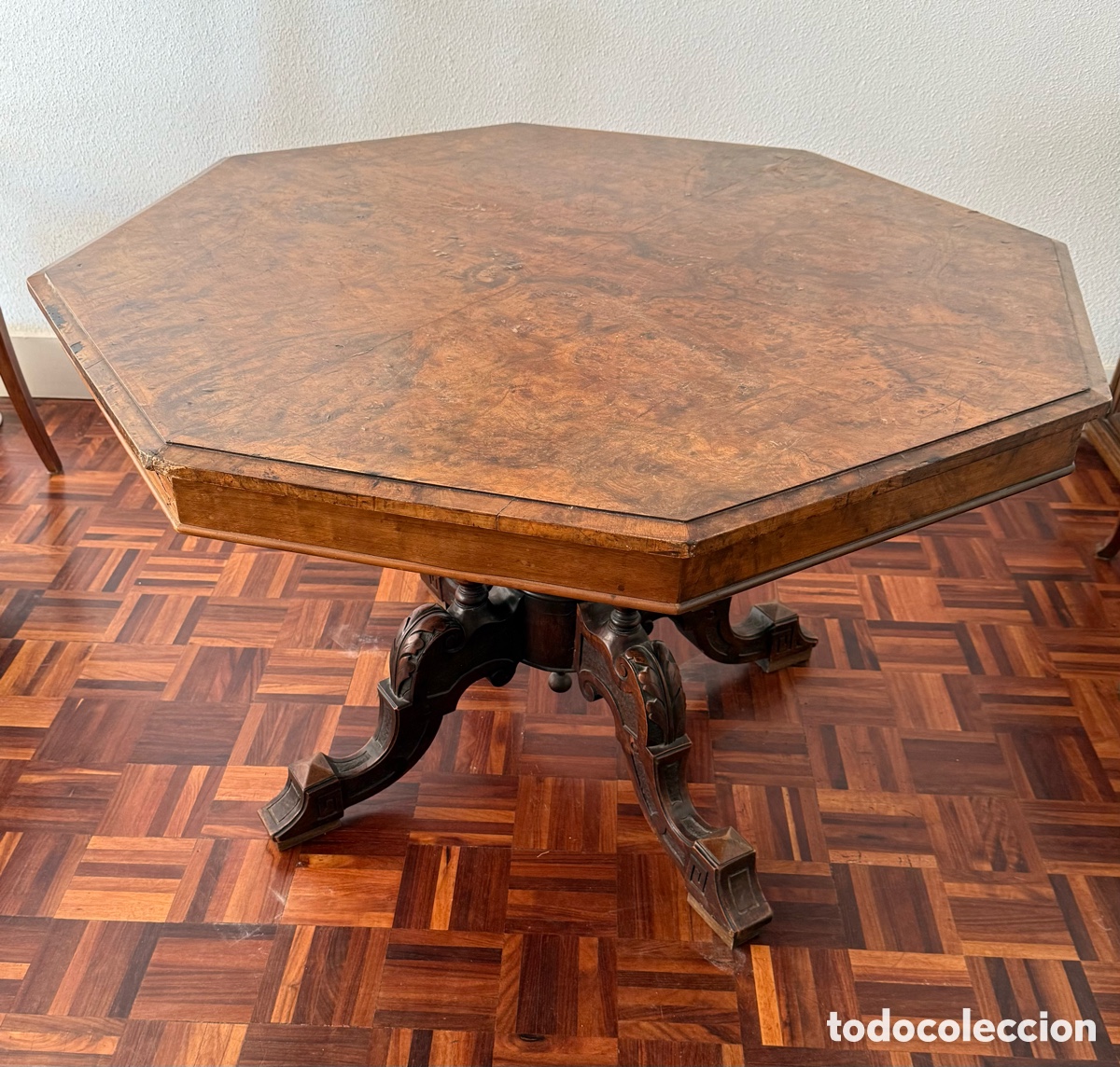 Antig&uuml;edades: Mesa antigua octogonal de nogal - Foto 2