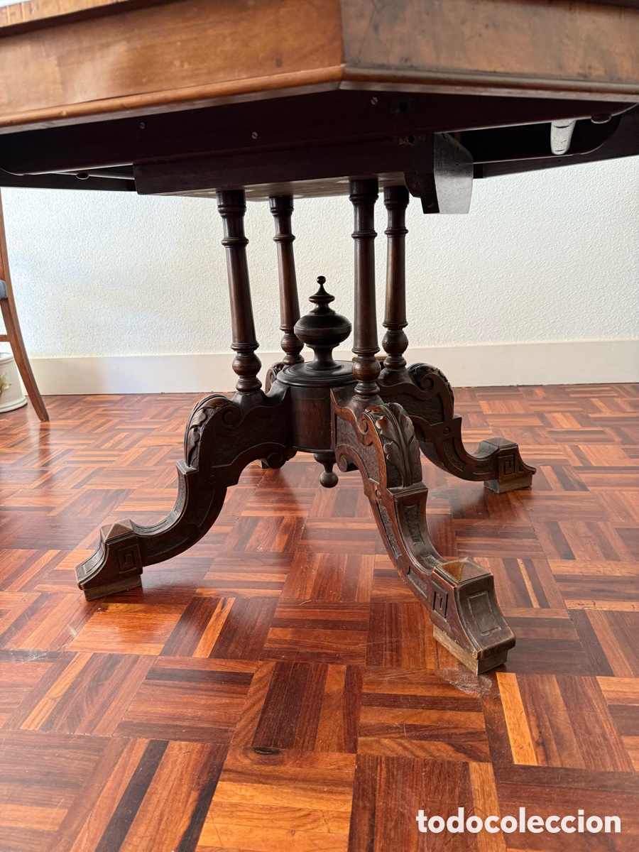 Antig&uuml;edades: Mesa antigua octogonal de nogal - Foto 3