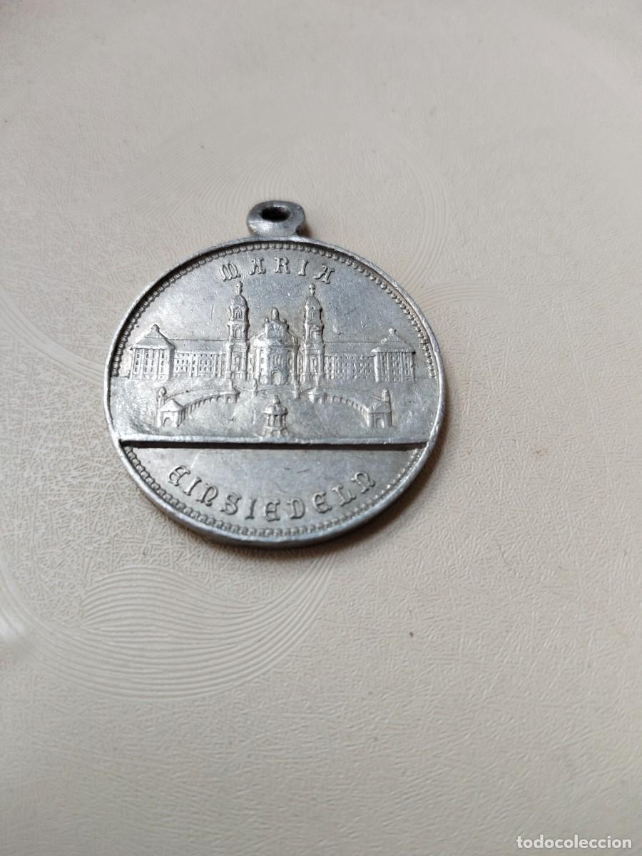 Antig&uuml;edades: Medalla de la Virgen de Ensiedeld. - Foto 2
